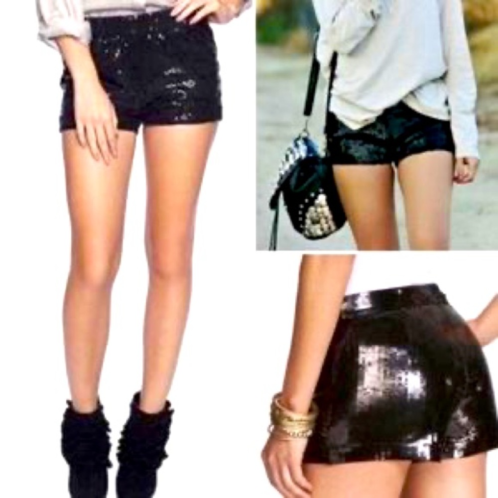 EXPRESS SEQUIN SHORTS SZ 6